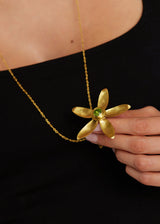18kt Gold Tulip Opening Closing Flower Peridot Necklace