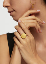 18kt Gold Nila Swivel Ring
