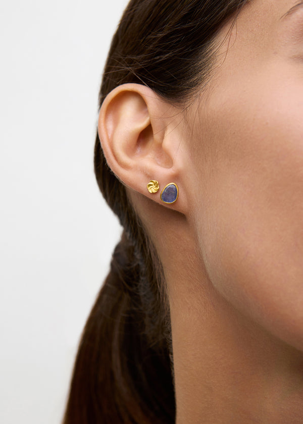 18kt Gold Tanzanite Classic Studs