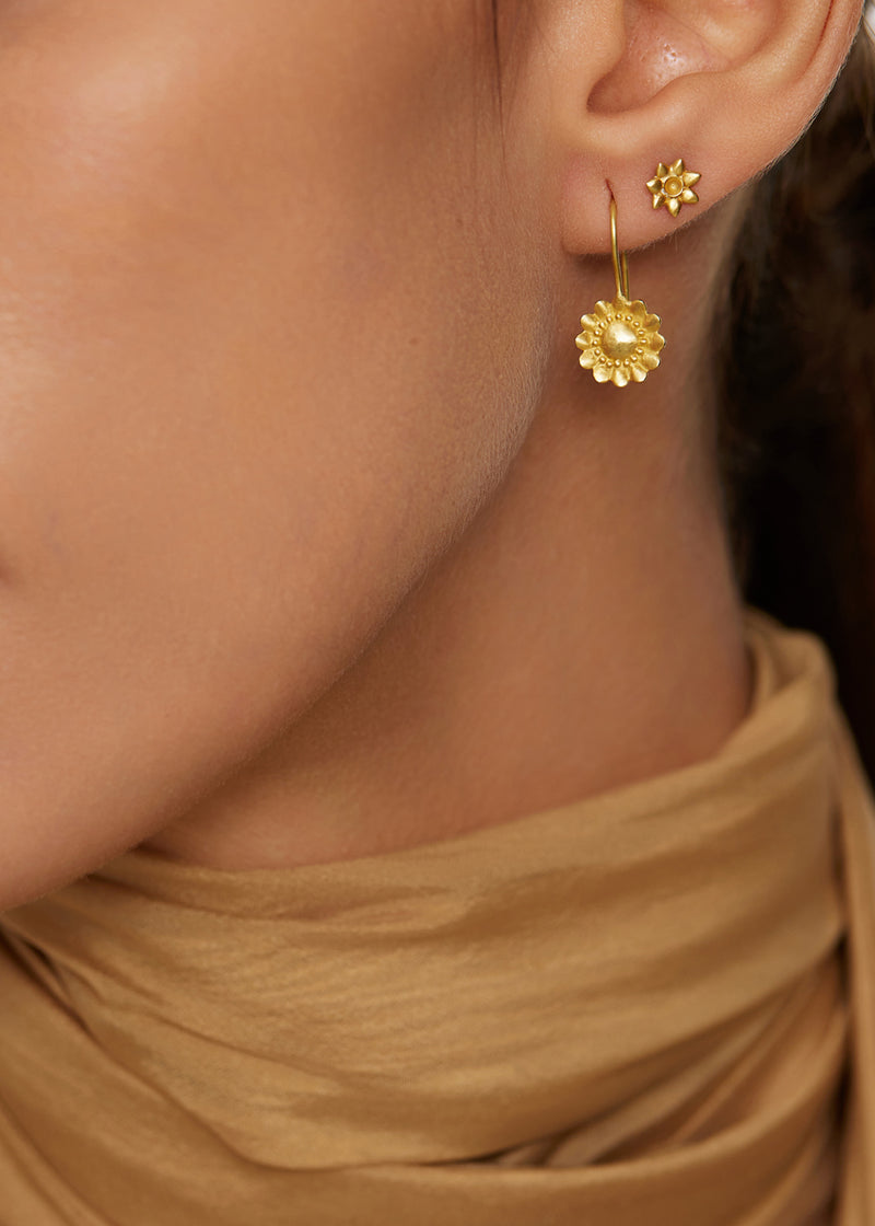 18kt Gold Sunflower Earrings