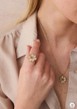 18kt Gold Venus Round Abalone Shell Ring
