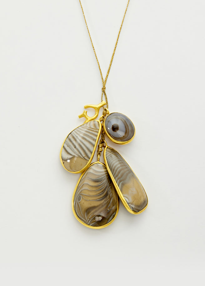 18kt Agate Collet Set Pendant on Cord
