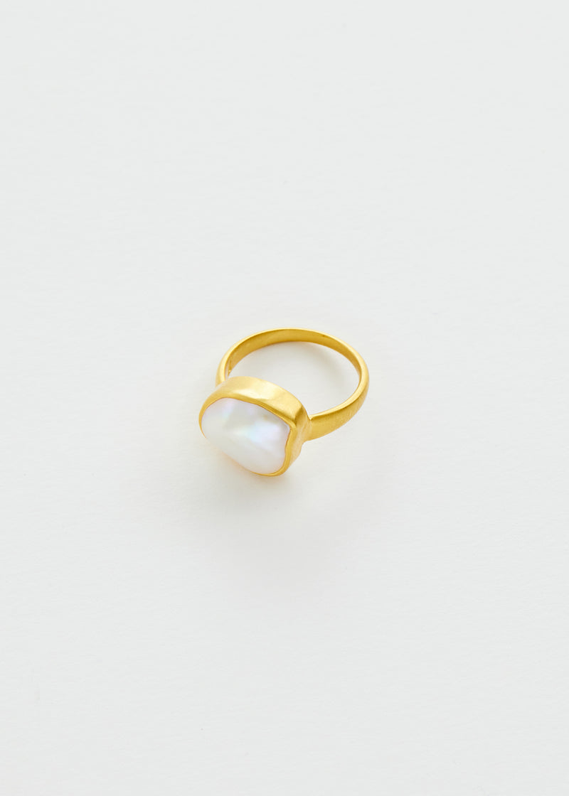 18kt Gold Aphrodite's White Pearl Greek Ring