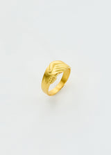 18kt Gold Hand Ring