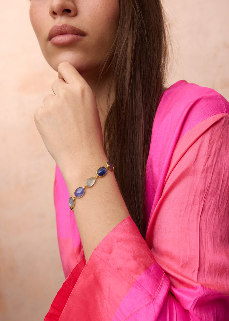 18kt Gold Mixed Blues Full Stone Bracelet
