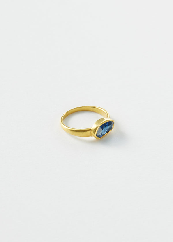 18kt Gold Nila Sapphire Greek Ring