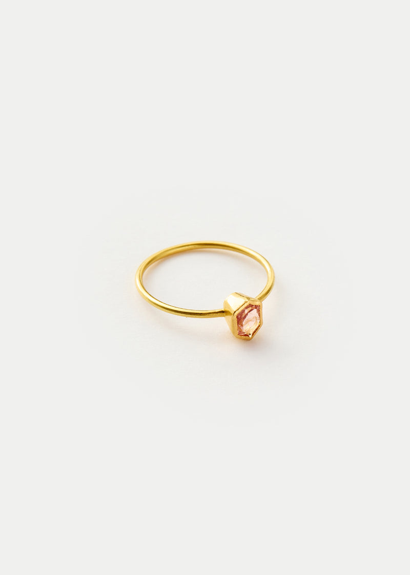 18kt Gold PSTM Myanmar Aurora Peach Spinel Cup Ring