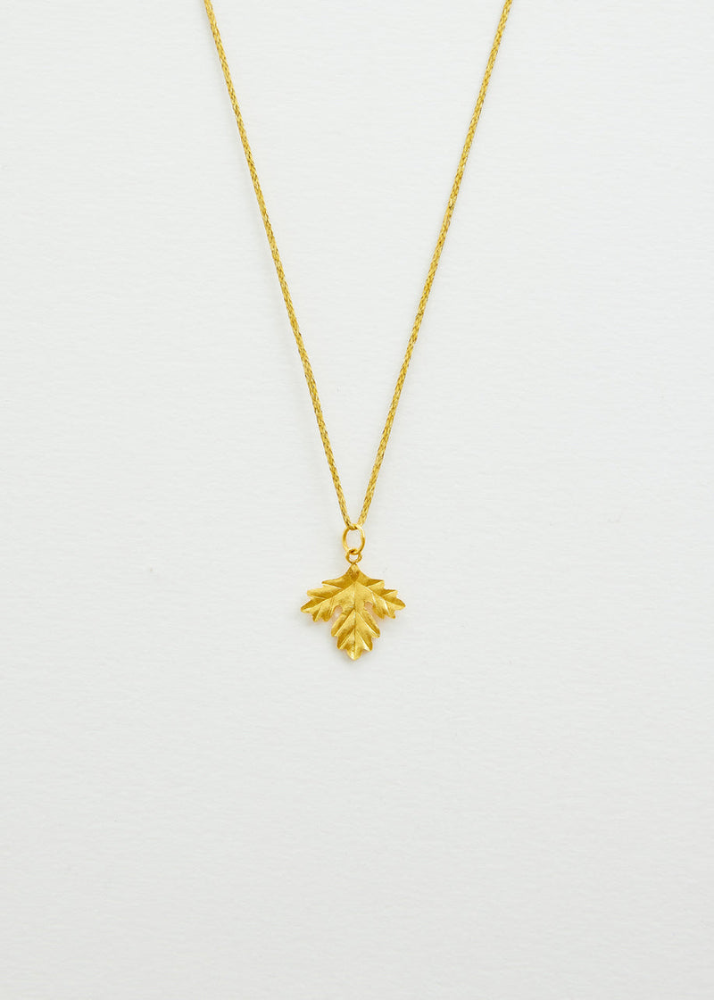 18kt Gold PSTM Myanmar Blackcurrant Leaf Pendant on Cord