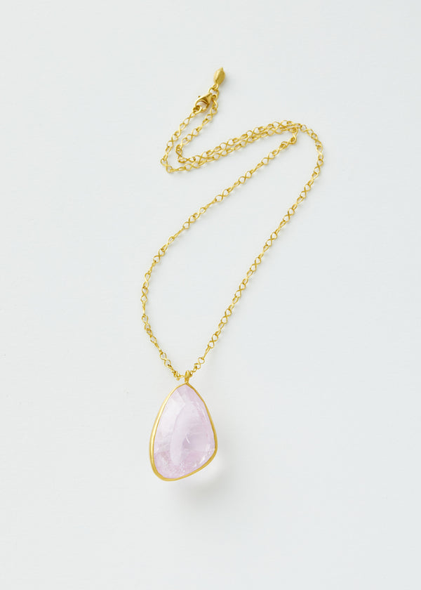 18kt Gold Koh-i-Noor Kunzite Amulet on Chain