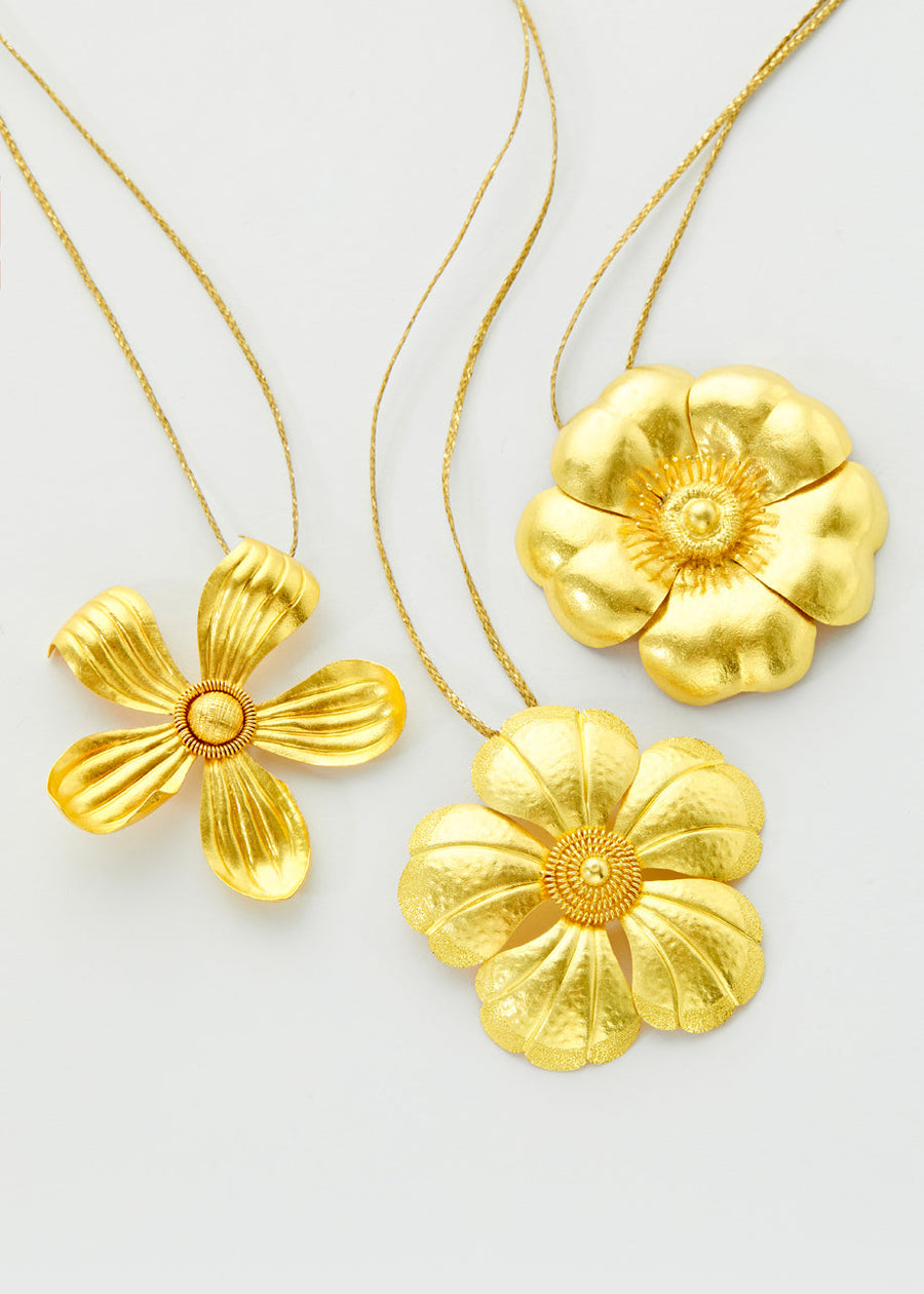 pippa small jewelleryゴールドスタッドピアス 18kt Gold PSTM Myanmar Small Sunflower Studs – Pippa Small