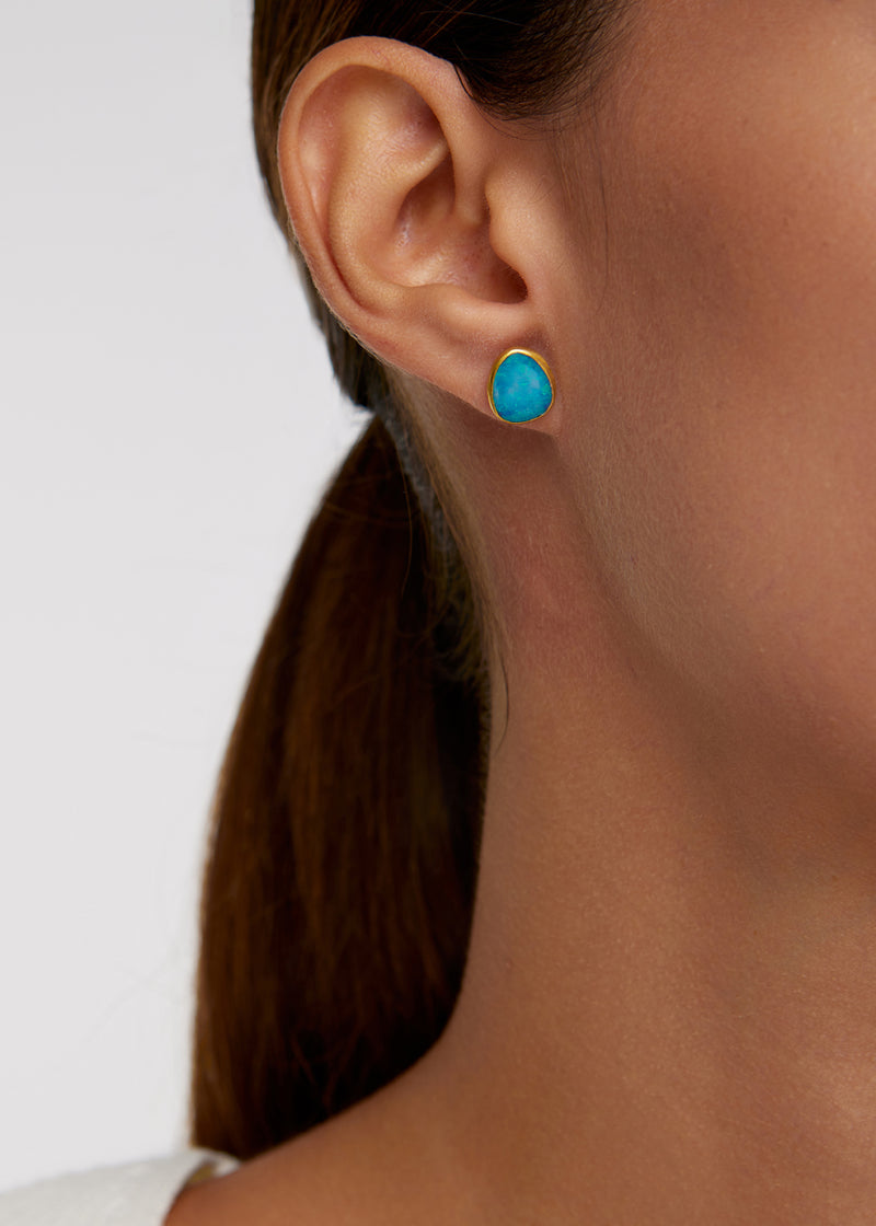 18kt Gold Opal Classic Studs