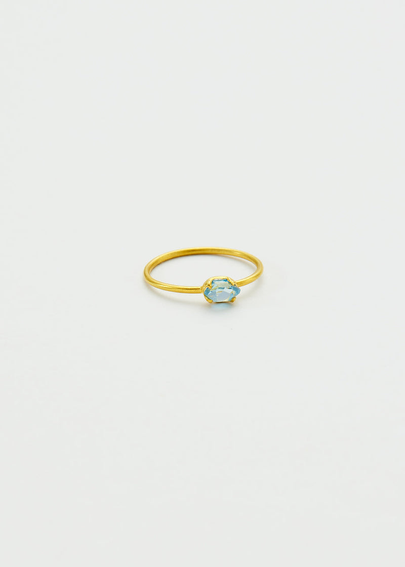 18kt Gold Indigo Aquamarine Claw Set Cup Ring