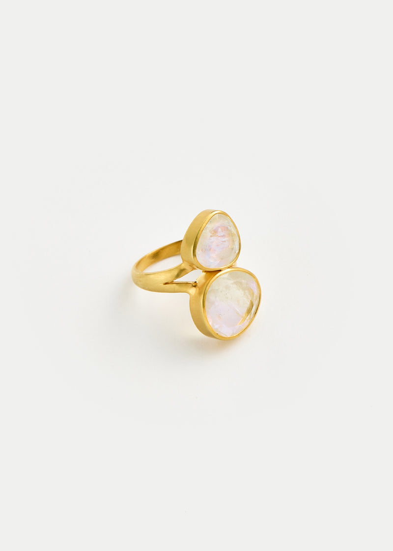 18kt Gold Rainbow Moonstone Double Greek Ring