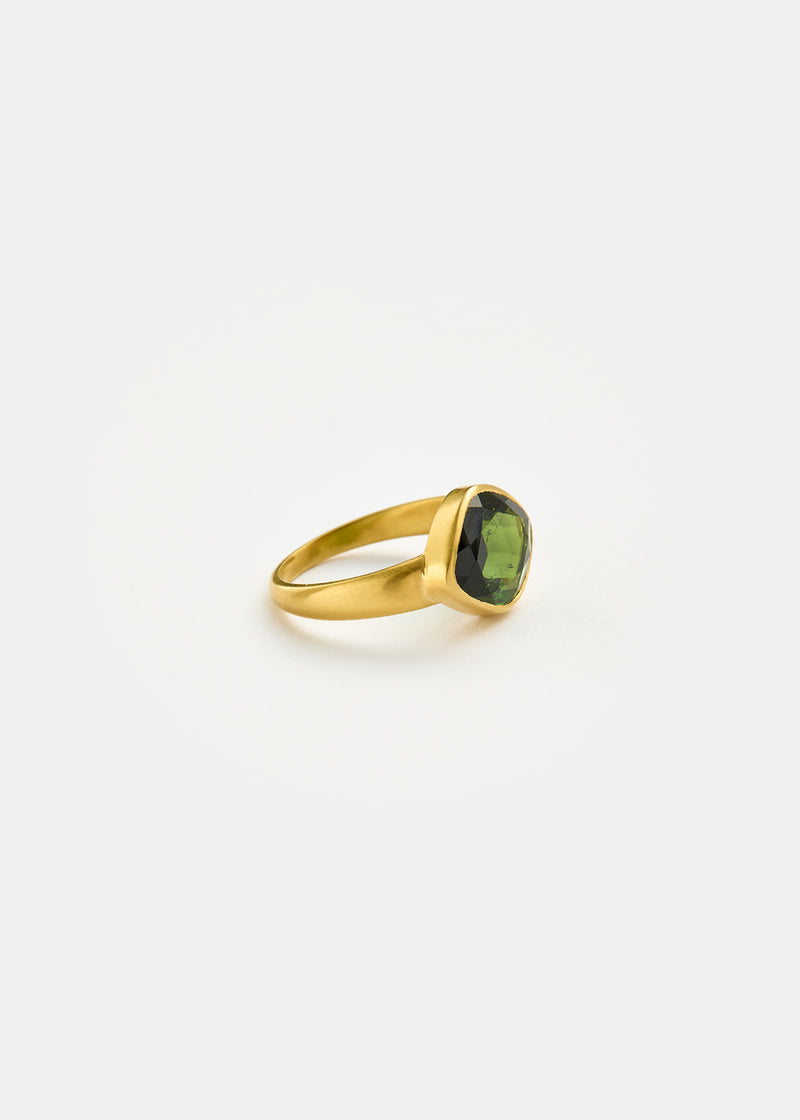 18kt Gold Green Tourmaline Greek Ring