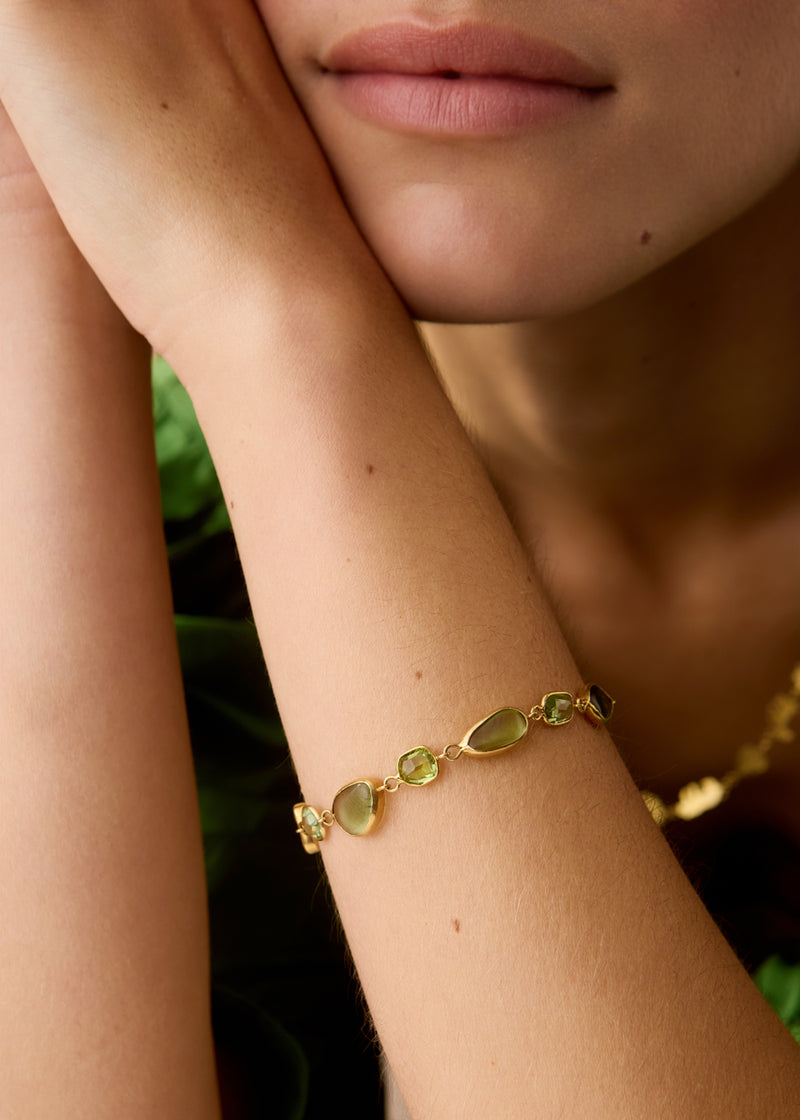 18kt Gold PSTM Myanmar Tender Greens Peridot  Full Stone Bracelet