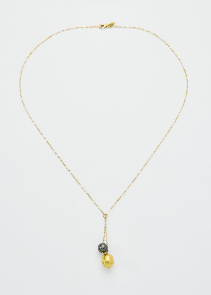 18kt Gold Aphrodite's Black Pearl Necklace