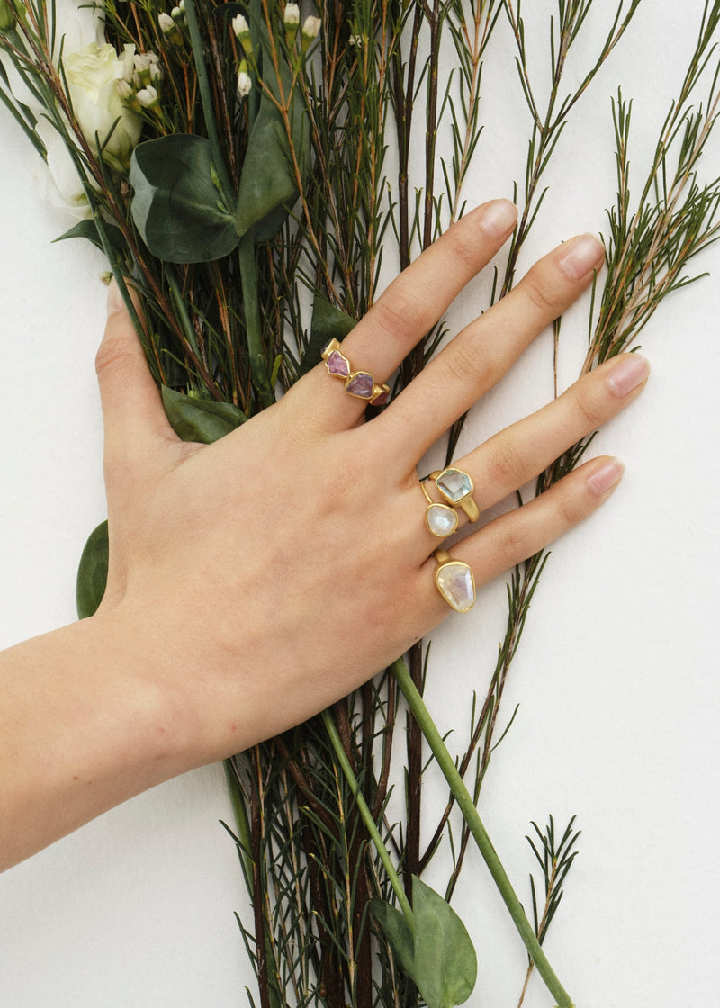 18kt Gold Birds Lament Rainbow Moonstone Greek Ring