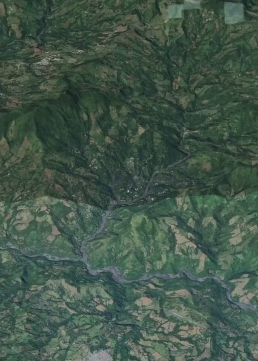 Pippa Small - 18kt Gold & Three Drop Colombian Emerald Sofia Necklace